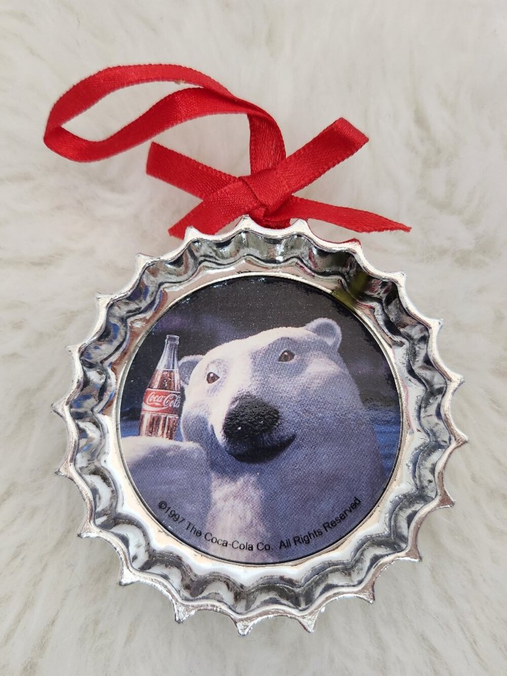 VTG 1997 Coca Cola Polar Bear Bottle Cap Ornament